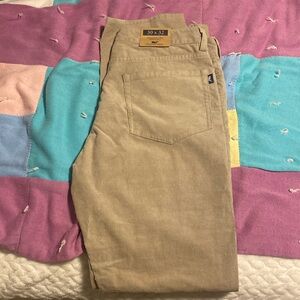 Men’s 30 x 32 Vineyard Vines Straight Fit 5 Pocket Pants Corduroy. BNWT